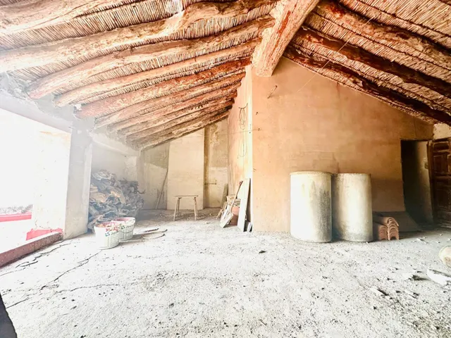 CASA A LA VENTA EN BELGIDA, PUEBLO TRANQUILO — 15