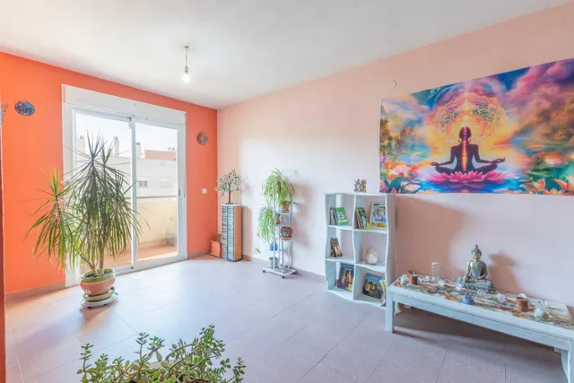 Amplia vivienda VPO con terraza, garaje y excelente ubicación junto a Avenida Juan Pablo II — 7