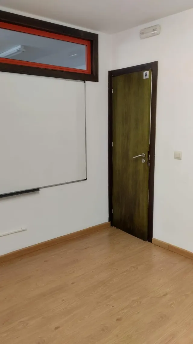 LOCAL ACONDICIONADO EN ALQUILER PARA ACADEMIA — 15