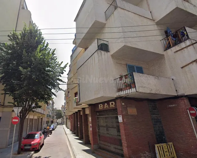 PISO OKUPADO EN VENTA EN CALELLA - foto 2