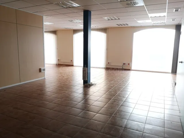 VENTA OFICINAS EN IGUALADA ZONA CENTRO!! - foto 2