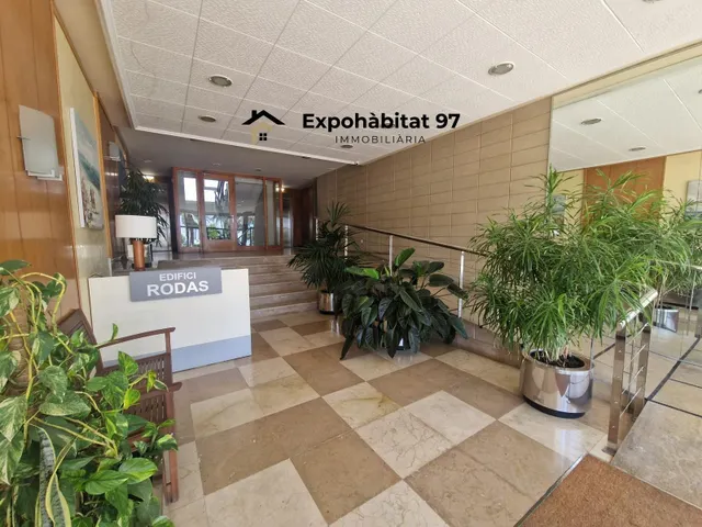 APARTAMENTO CON VISTAS AL MAR CON LICENCIA TURÍSTICA! — 24