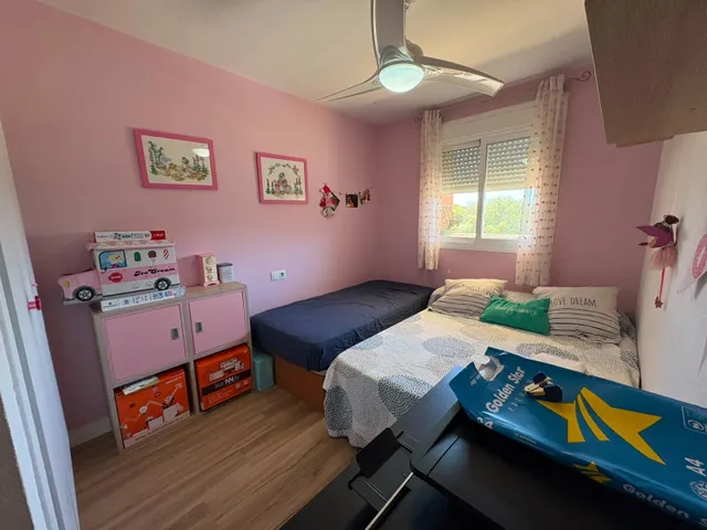 ¡PISO AMPLIO Y LUMINOSO EN LA ERMITA! — 17