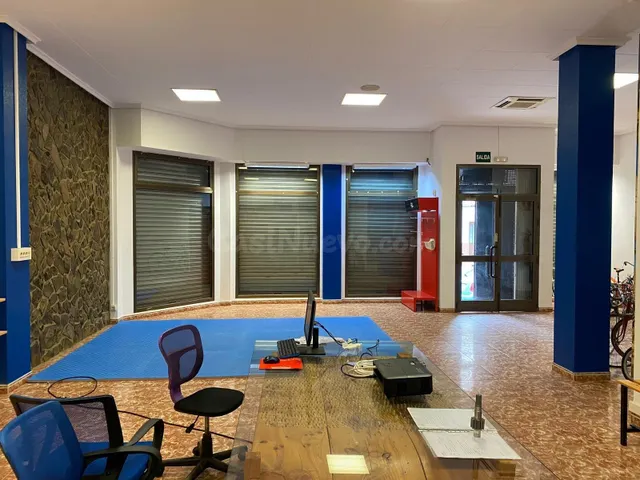 EN VENTA LOCAL COMERCIAL EN MONREAL DEL CAMPO - foto 3