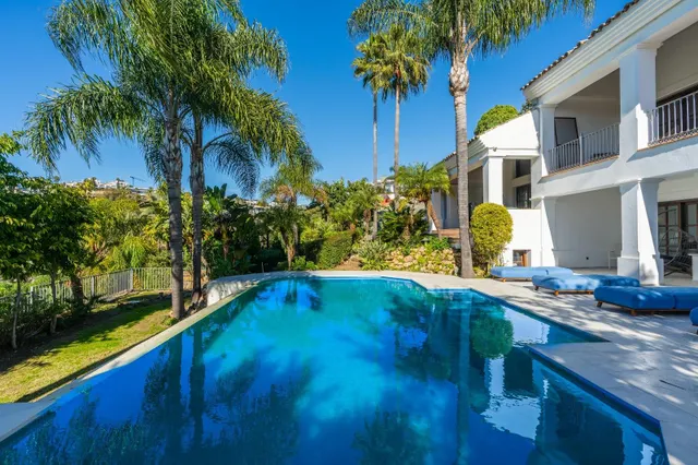 EXCEPCIONAL VILLA EN EL PARAÍSO — 48