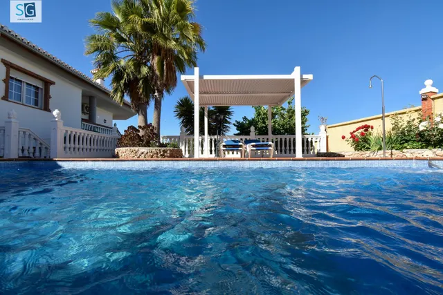 Espectacular chalet de lujo en El Puntal — 8