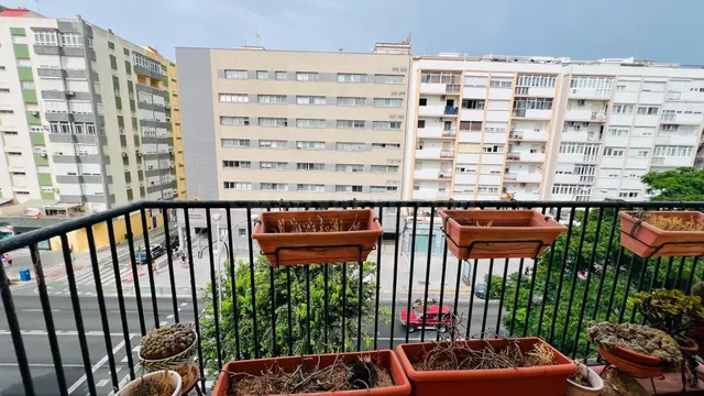 PLAYA SANTA MARIA DEL MAR - CÁDIZ- ¡ AMPLIO INMUEBLE CON GAR - foto 3