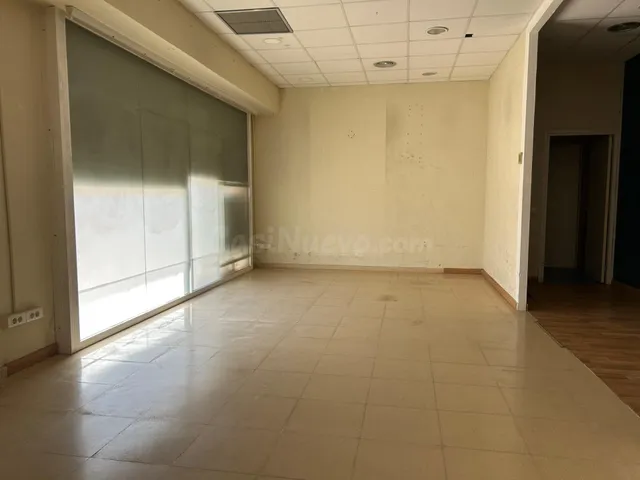LOCAL COMERCIAL EN LLOGUER A TERRASSA