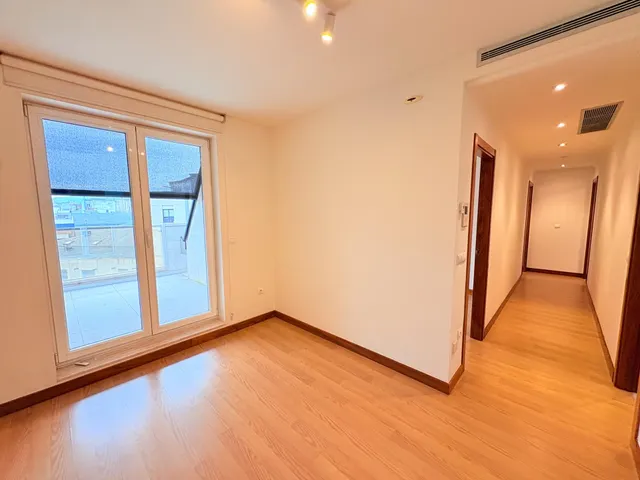DUPLEX DE LUJO CON TERRAZAS — 30