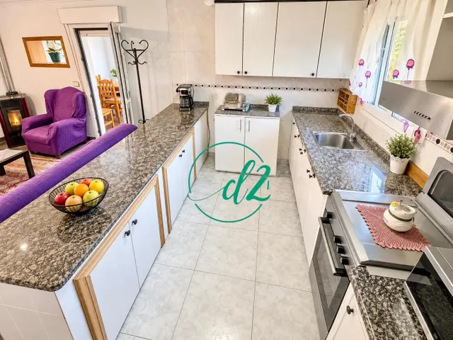 SE VENDE CASA INDEPENDIENTE CON PARCELA DE 3.000m2 A 10 MINU - foto 4