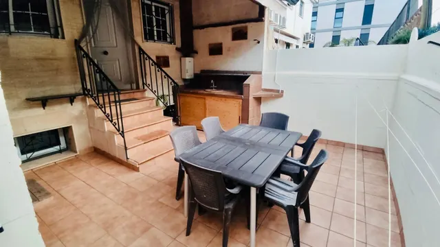 Estupendo triplex en zona campo de futbol — 23