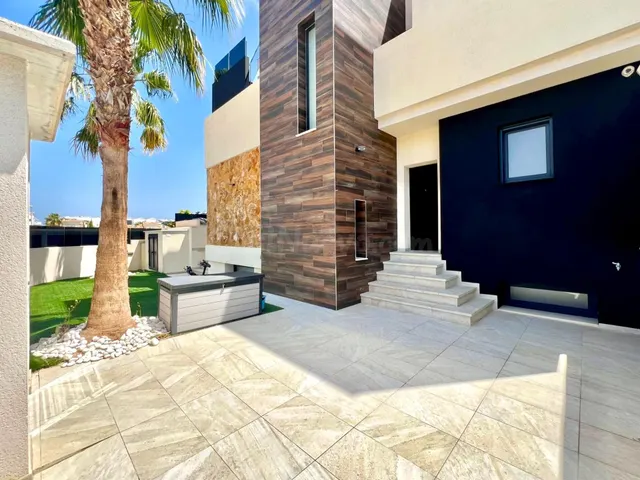 Villa 4 habitaciones 271m² en venta - Lomas de Cabo Roig — 2