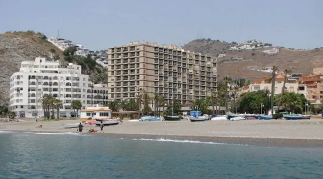 Piso 1 habitación 46m² en alquiler - Almuñecar Centro