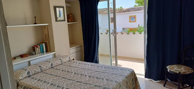 ADOSADO DE 3 habitaciones CON PARKING Y GRAN PISCINA COMUNITARIA CON JARDINES. — 17