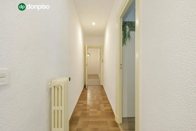 EXCLUSIVO PISO DE 253 m2 EN GRANADA CENTRO – 2.800 €/MES DE RENTABILIDAD — 18