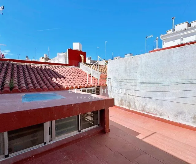 VIVIENDA CON MÁS DE 200m2 EN BURRIANA — 28