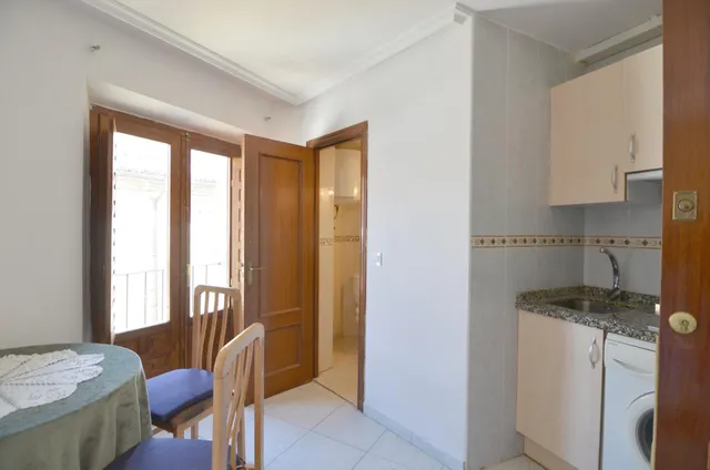 Urbis te ofrece un estupendo edificio en venta en todo el centro de Ciudad Rodrigo, Salamanca. — 5