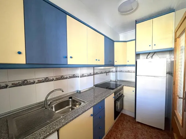 Acogedor Bungalow Semireformado en Los Balcones, Torrevieja — 14
