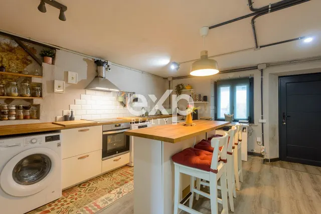 CASA REFORMADA CON TERRENO EN ENTORNO NATURAL PRIVILEGIADO – - foto 3