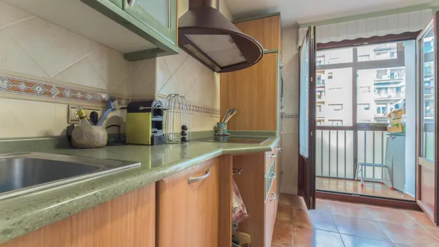 Amplia vivienda de 3 habitaciones en el centro de Irún — 20