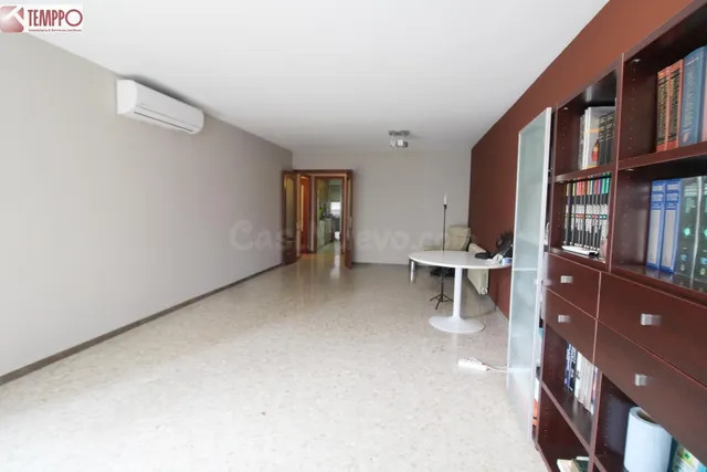 ¡AMPLITUD, UBICACIÓN Y COMODIDAD en PLENO CENTRO de EL VENDR - foto 5