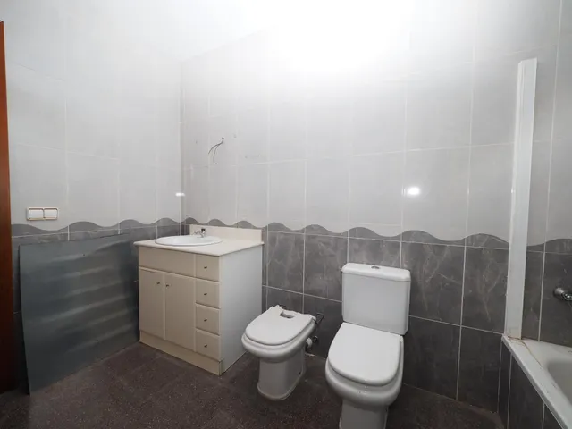 SE VENDA CASA UNIFAMILIAR EN CUBELLES, ZONA MAS TRADER — 19