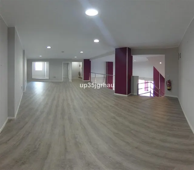 Local comercial 400m² en venta - Costa Del Sol — 11