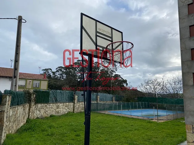 IMPRESIONANTE PAREADO CON PISCINA EN AJO — 35