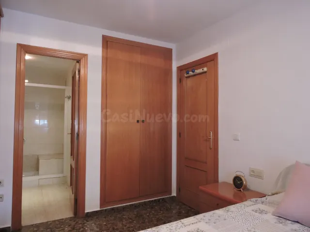 Piso de 3 habitaciones, 2 baños y balcón en venta en Benical - foto 5