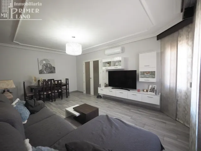 Casa Adosada en Tomelloso - Oportunidad Única por 178,000€ - foto 2
