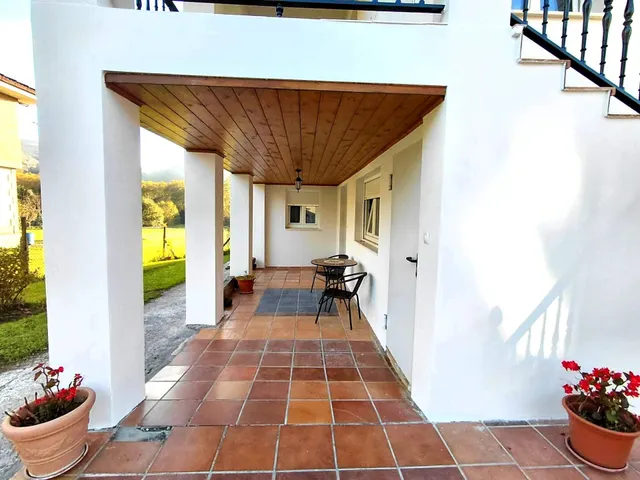CASA INDEPENDIENTE CON JARDÍN — 8