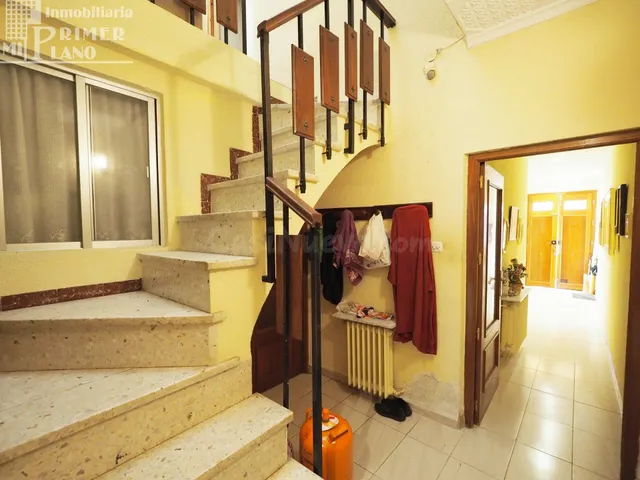 Se vende casa para reformar en la zona centro de Tomelloso - foto 4
