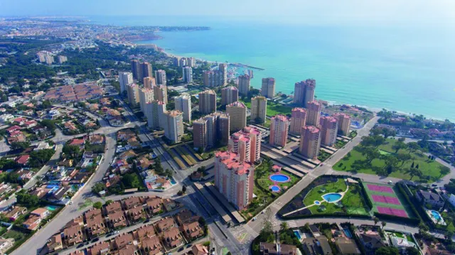 ÁTICO DE NUEVA CONSTRUCCIÓN DE 2 DORM . EN CAMPOAMOR — 17