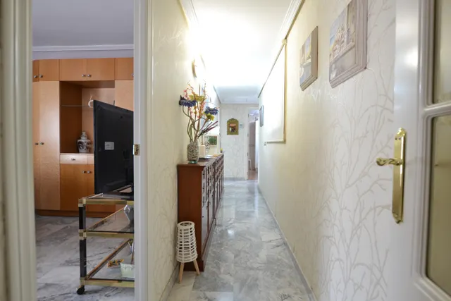 Espectacular piso de 5 habitaciones, garaje, terraza... junto Av. Aeropuerto y Vista Alegre!!! — 40