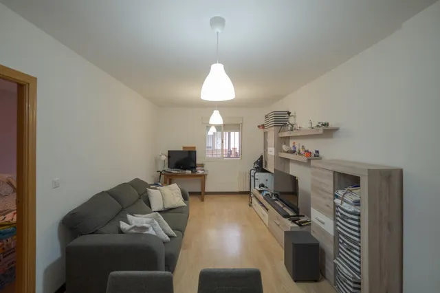 Una vivienda ideal con 2 dormitorios tanto para vivir con total comodidad en planta baja y sin barreras como para inversión segura. ¡Lista para entrar a disfrutar! En Churriana de la Vega. — 19