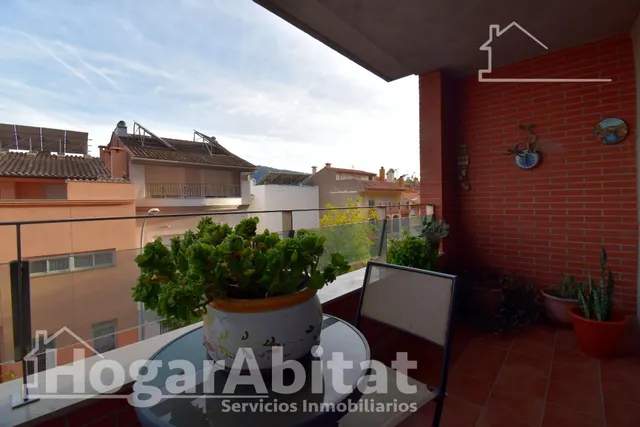 ¡Hogar de lujo! Muy amplio y luminoso en residencial con piscina, ascensor y dos terrazas — 16