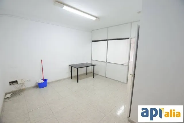 LOCAL 80m2 en Alquiler - foto 5