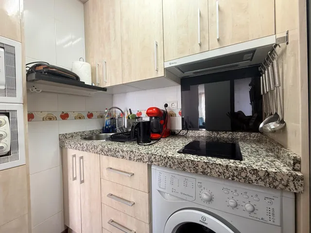 Apartamento reformado con 1 dormitorio en zona Rincon de Loix — 8