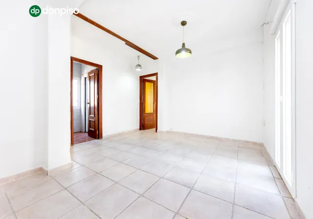 ☀️ Luz, balcón y ubicación: una oportunidad única en Acera de San Ildefonso — 9