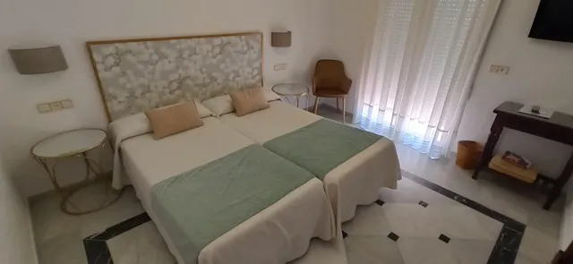 PRECIOSO HOTEL, TOTALMENTE REFORMADO EN ARCOS DE LA FRONTERA — 21