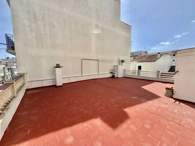 Planta baja con patio y gran potencial en Es Castell — 14