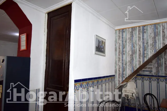 ¡EXCELENTE UBICACIÓN! CASA PARA REFORMAR CON TERRAZA Y BARBACOA — 10