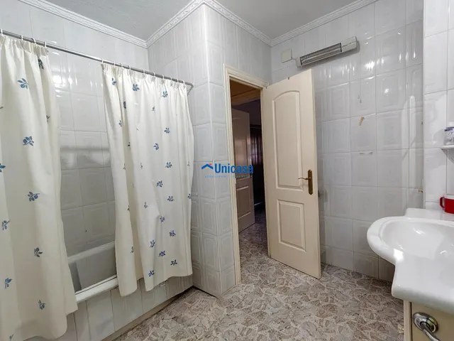 Casa mata en una sola planta con amplio garaje y precioso patio andaluz en el tomillar — 23