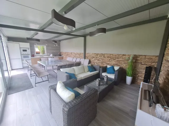 CHALET INDEPENDIENDIENTE EN PARCELA DE 1.450 M2, PISCINA Y AMPLIAS ZONAS EXTERIORES — 33