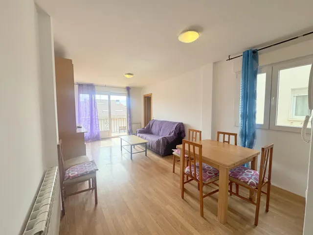 Amplio piso con 3 dormitorios, terraza y excelentes vistas en Las Navas del Marqués — 11