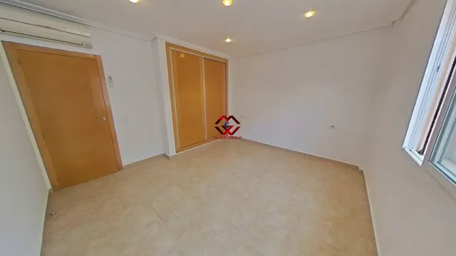 Dúplex reformado a 200 m del mar en Santiago de la ribera — 30