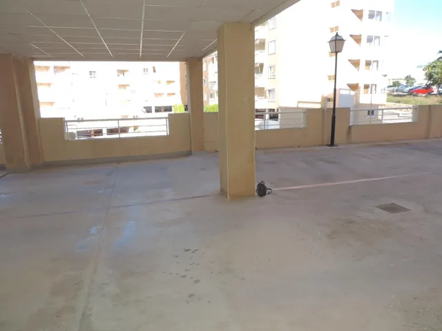 Parking en Altos del Mar — 5