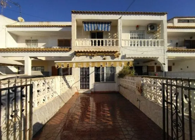 Venta  en Torrevieja (Situación Especial)