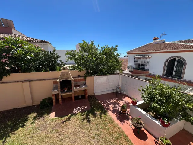 ESPECTACULAR CASA PAREADA EN BENALMADENA 325 M2 — 24