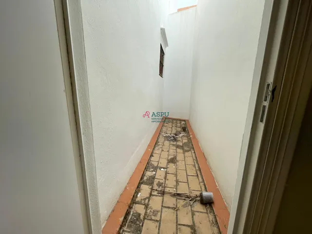 FINCA INDEPENDIENTE JUNTO AL AYUNTAMIENTO — 11